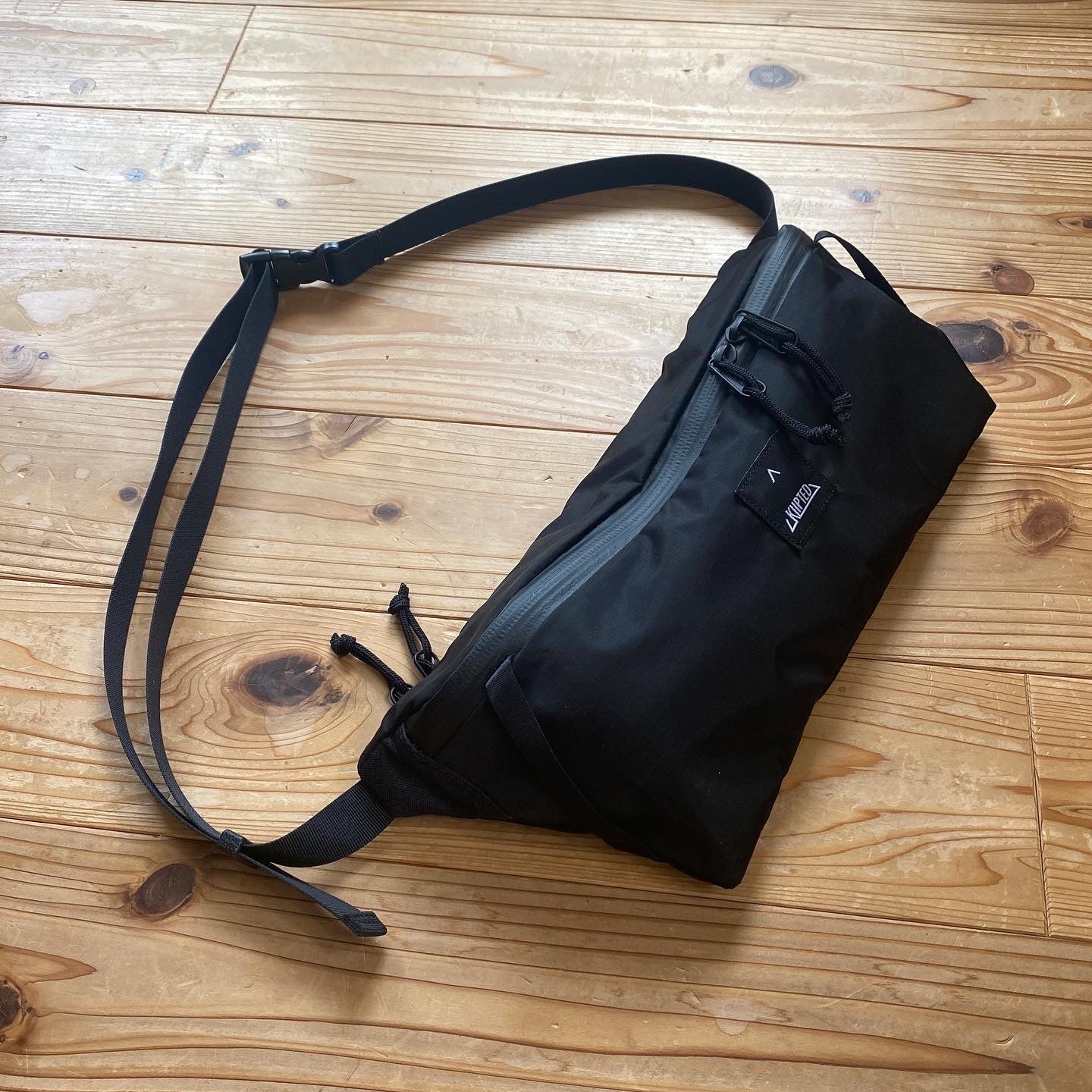 I.F.K Passport Bag